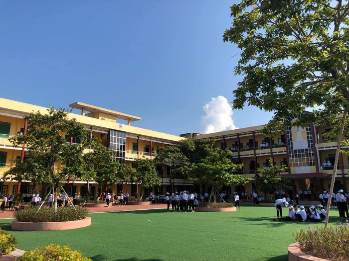 Trường THPT Giao Thủy - Hình ảnh 2