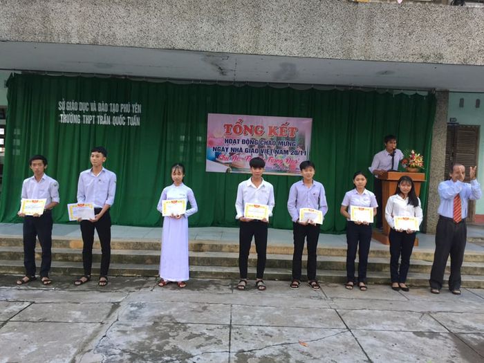 Ảnh 2 của Trường THPT Trần Quốc Tuấn