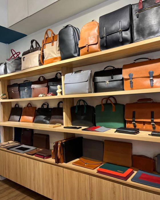 Hình ảnh Cincinati Leather Boutique 1