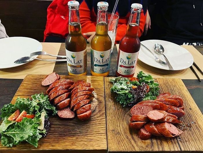Ảnh 3 tại Barn House BBQ & Beer