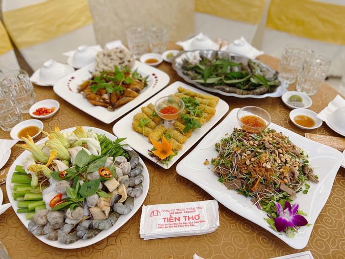 Hình ảnh 2 của Nhà hàng Tiến Thơ Hậu Giang