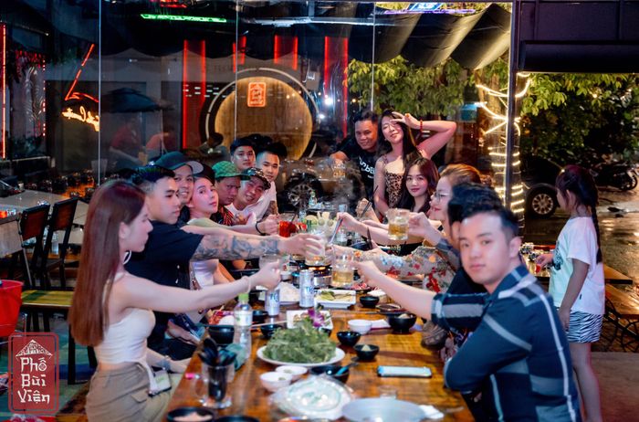 Hình ảnh 2 của Phố Bùi Viện - Beer và Ẩm Thực