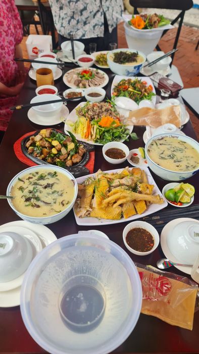 Hình ảnh Nhà Hàng Cỏ Lau 2