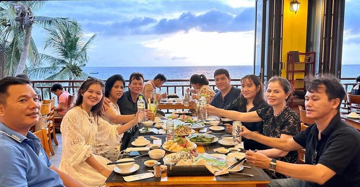 Quán Tiểu Nhị - Hình 2