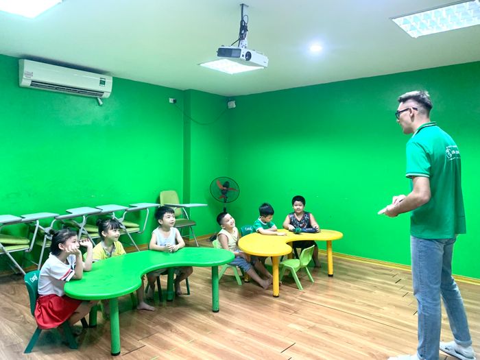 Hình ảnh Olympia English Như Quỳnh 2