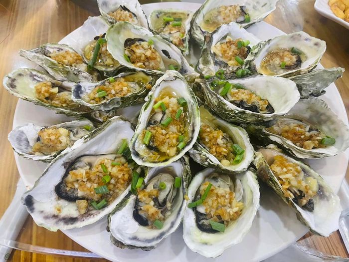 Hình ảnh Nhà Hàng Việt Trung 1