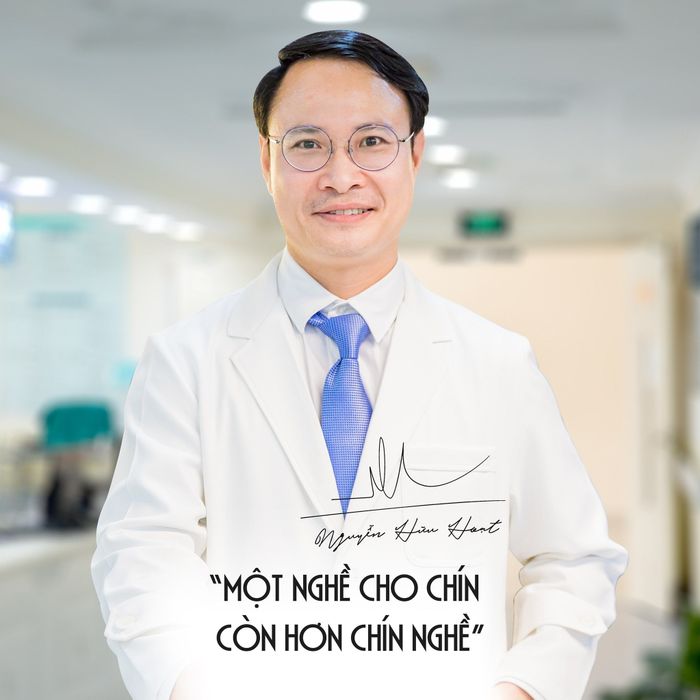 Bác sĩ Nguyễn Hữu Hoạt - Hình ảnh 1