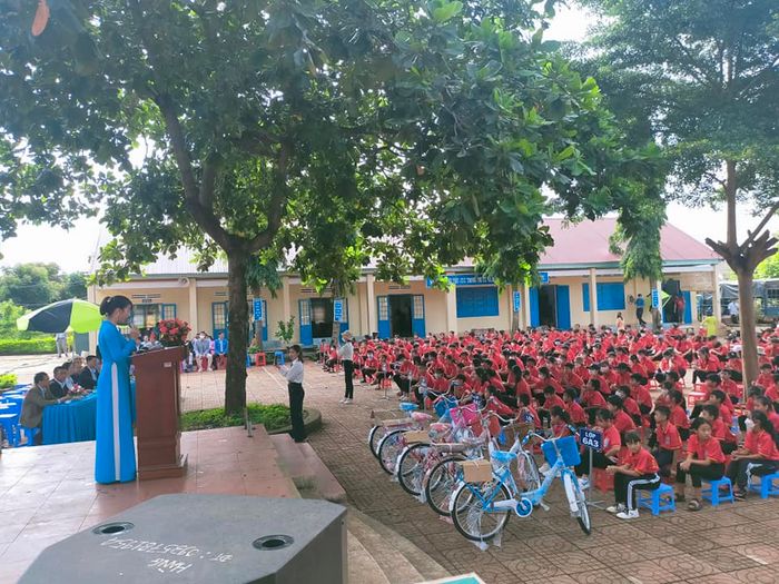 Hình ảnh Trường THCS Nguyễn Huệ 2