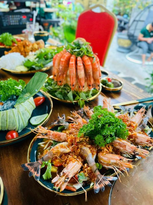 Hình ảnh Tiệm Nướng Tháng Năm 2