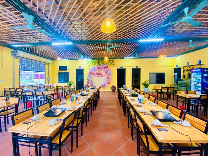 Ảnh 2 của Nhà Hàng Hoàn Râu