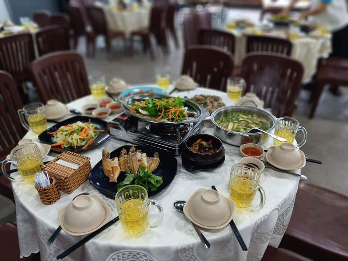 Nhà Hàng Biển Vàng Phú Quốc - Hình 2