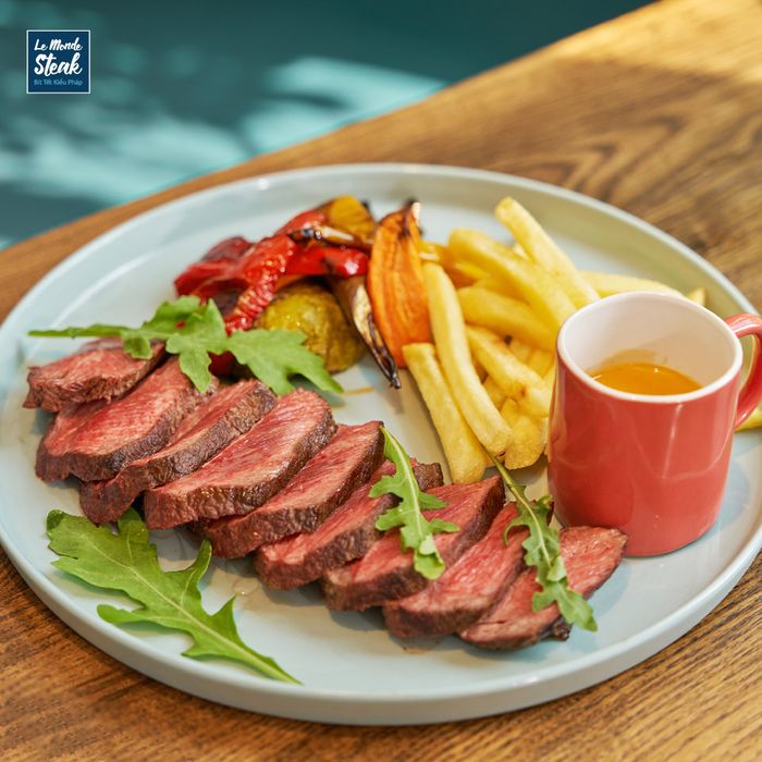 Le Monde Steak - Bít Tết Pháp: Hình Ảnh 2