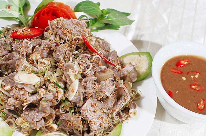 Nhà Hàng Hải Quan Dê Núi - Hình ảnh 1