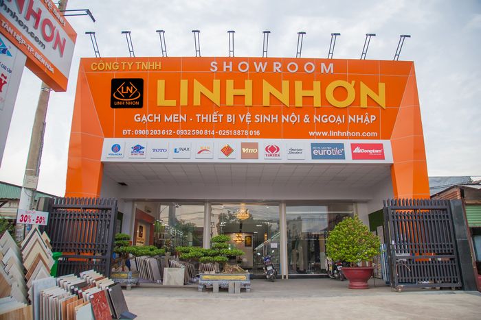 Hình ảnh Showroom Gạch Men Linh Nhơn 1