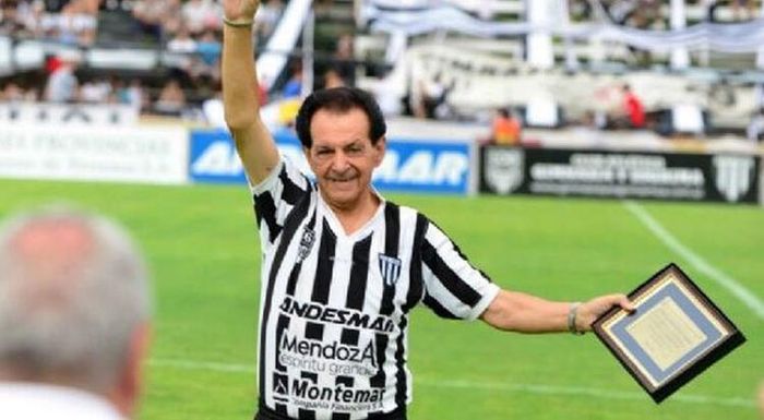 Victor Legrottaglie là người ghi được nhiều bàn thắng nhất từ các cú đá phạt hàng rào, ảnh 2