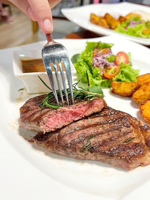 Thế Giới Steak - Bít Tết Âu Dành Cho Người Việt: Hình Ảnh 2