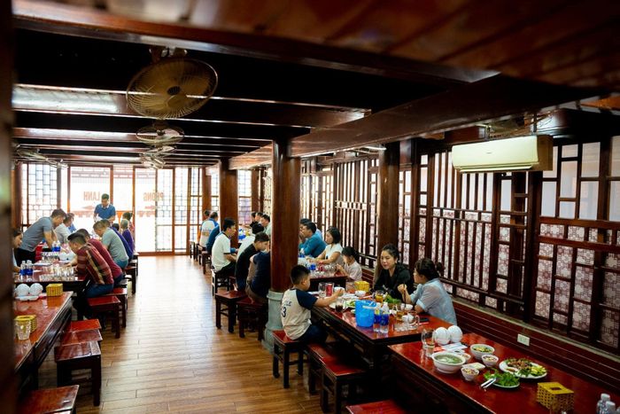 Nhà Hàng Hải Quan Dê Núi - Hình ảnh 3