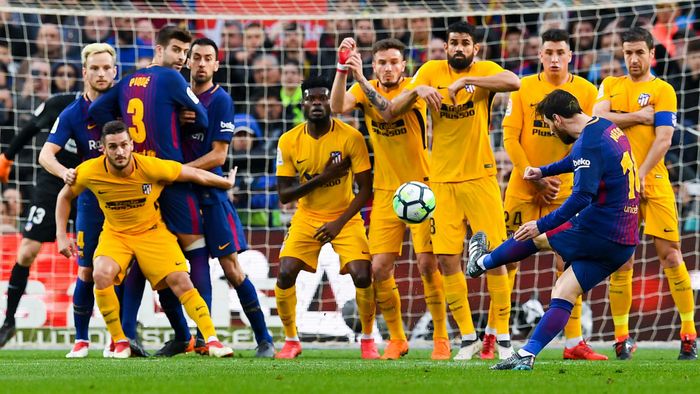 Messi đã hoàn thiện kỹ năng sút phạt của mình ảnh 1