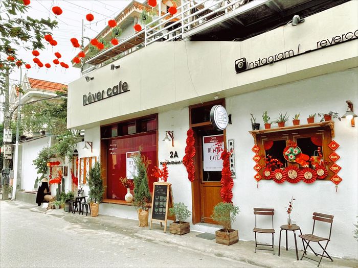 Hình ảnh tại Rêver Café 2