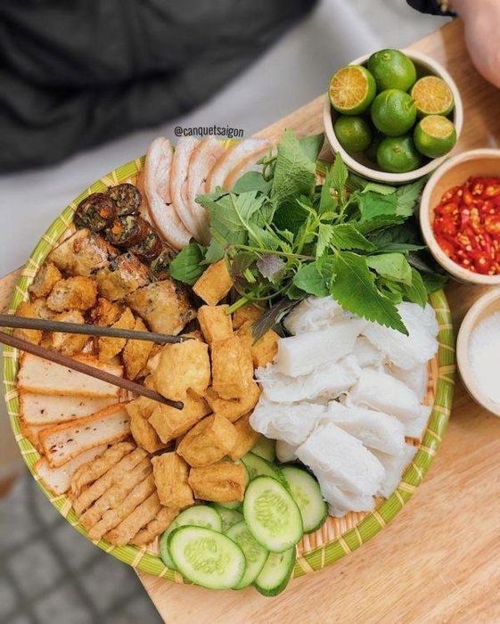 Ảnh về Quán Khoái 1