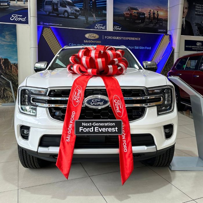 Hình ảnh đại lý Phú Mỹ Ford 2