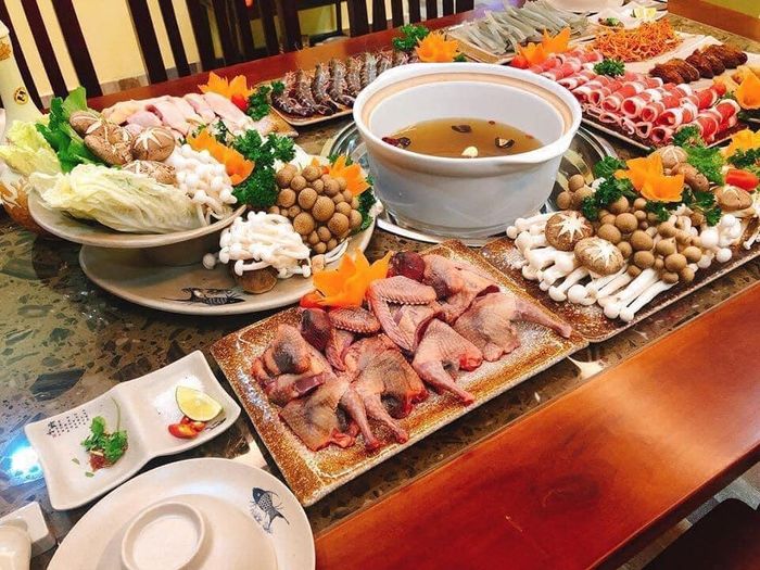 Lẩu Nấm Hoàng Kim Vĩnh Yên - Hình 1