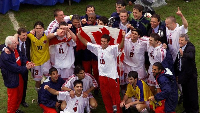 Canada vô địch năm 2000 - Ảnh 1