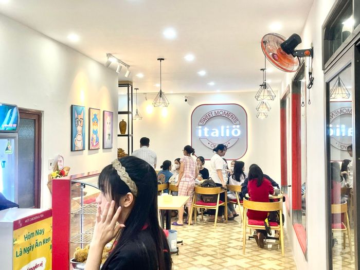 Hình ảnh 2 của Hot Chicken & Tea