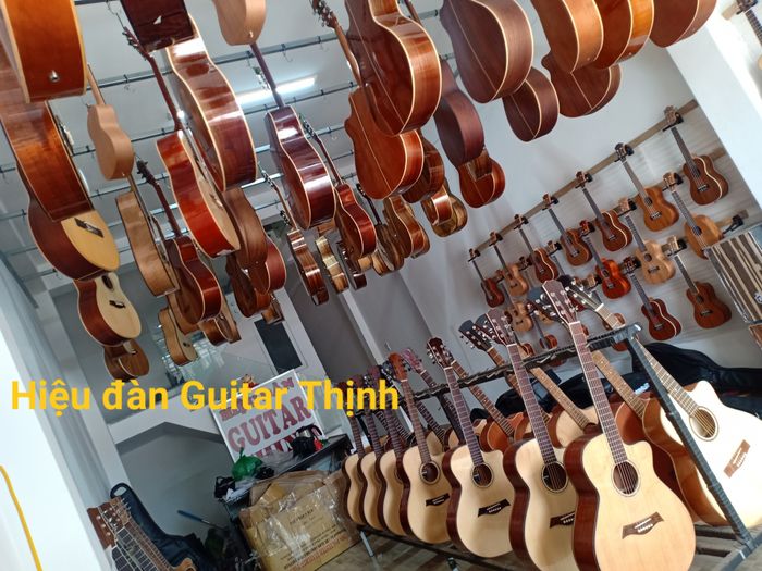 Hình ảnh Guitar Thịnh số 2