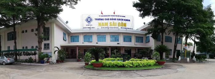 Hình ảnh Trường Cao đẳng Bách khoa Nam Sài Gòn - Ảnh 2