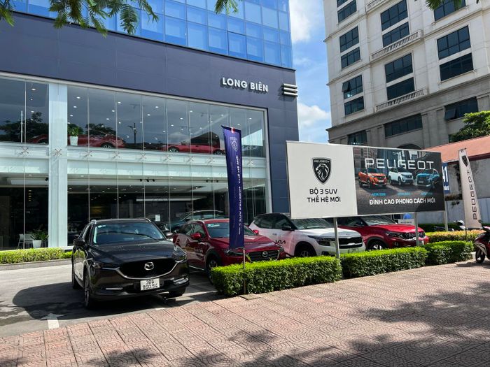 Mazda Long Biên hình ảnh 1
