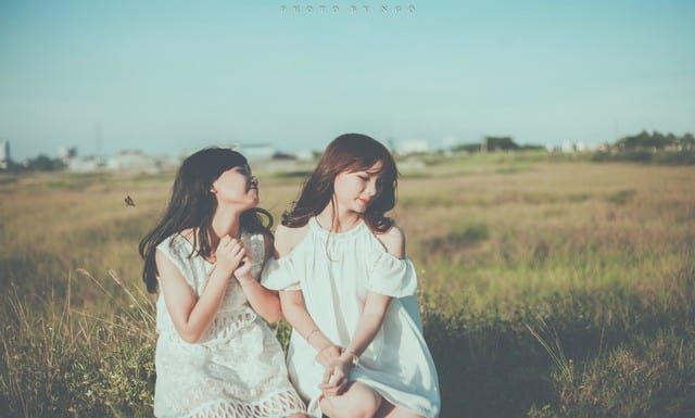 Nếu bạn đang có một tình bạn quý giá, hãy biết trân trọng nó. ảnh 2