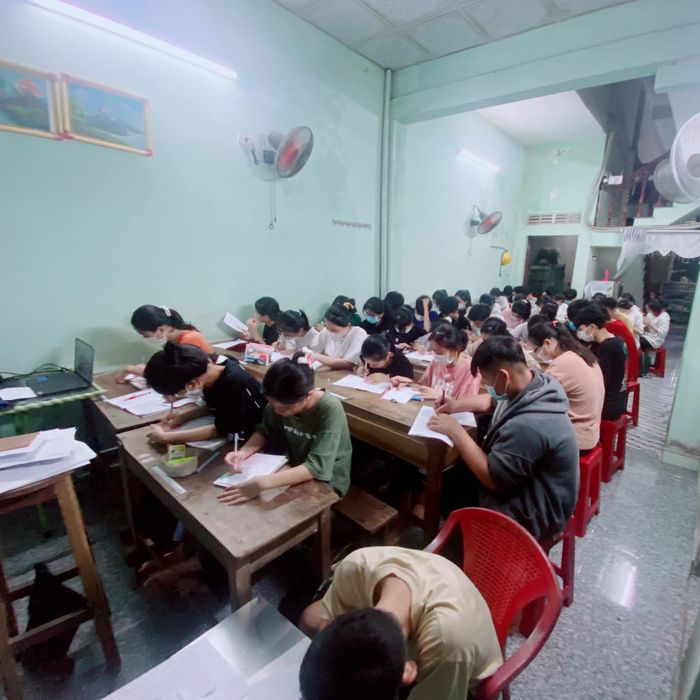 Gia Sư Cô Vi ảnh 2