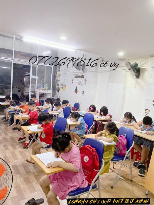 Ảnh 1 của Luyện Chữ Đẹp Nét Bút Xinh - 68 Trần Tống