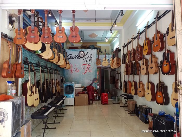 Hình ảnh Guitar Văn Thi 1