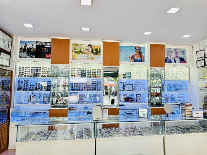 Hình ảnh 3 của Đồng Hồ Mắt Kính Thiên Quang
