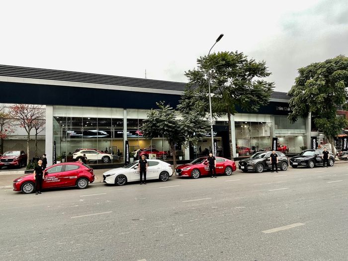 Mazda Trần Khát Chân hình 2