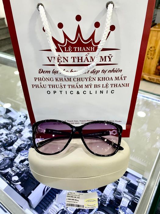 Hình ảnh của Đồng Hồ Mắt Kính Lệ Thanh