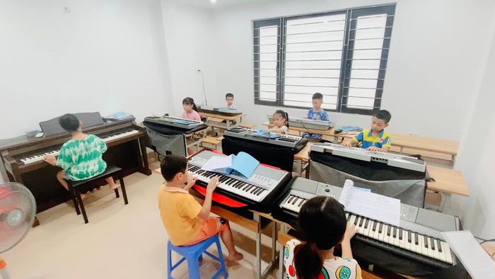 Khóa học piano của cô Ngọc - Ảnh 2