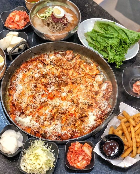 Ảnh 1 của Mr. Dakgalbi Việt Nam