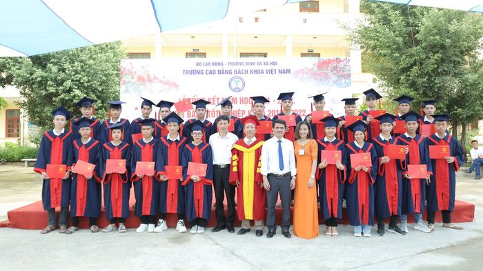 Hình ảnh Trường Cao Đẳng Bách Khoa Việt Nam - Ảnh 1