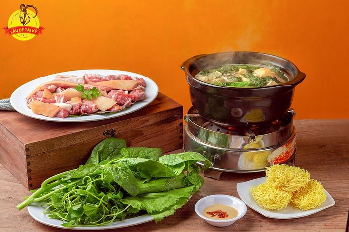LẨU DÊ TÀI KÝ hình ảnh 1