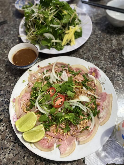 Lẩu bò Hoài Châu ảnh 1