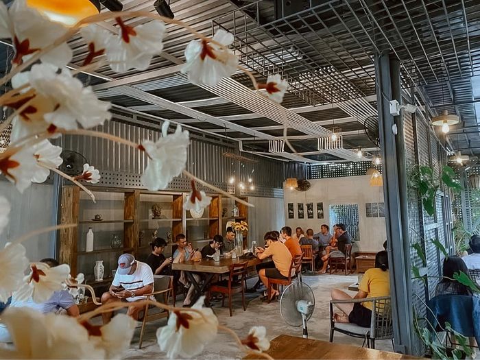 Một góc không gian tại Lukta Coffee