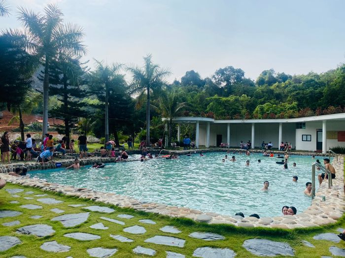 Ảnh 2 của Hồ Bơi Uva