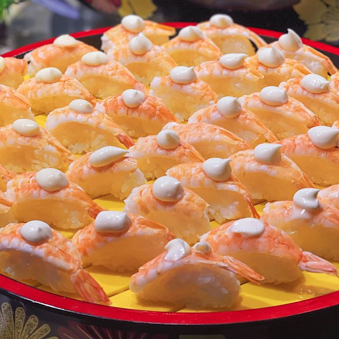 Buffet Hải Sản Hà Nội - Cửu Vân Long số 1 Thái Hà - Hình ảnh 2