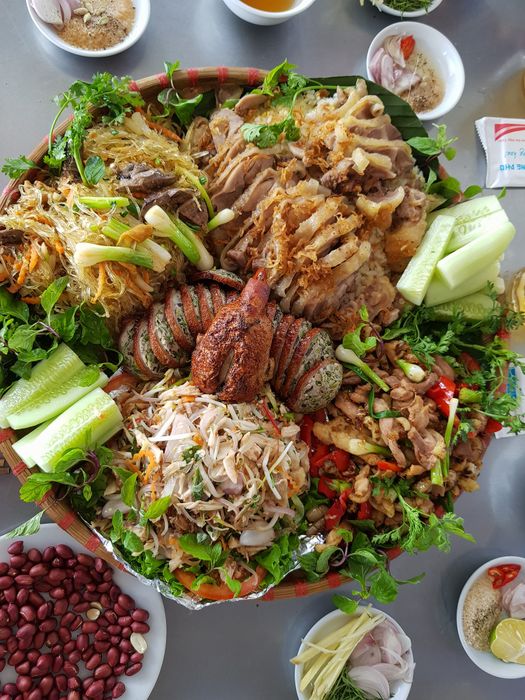 Hình ảnh Nhà hàng nổi Hồng Phú 1