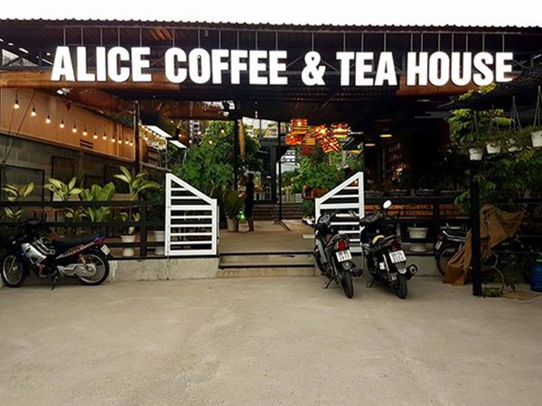 Alice Coffee & Tea House - Góc nhìn 1