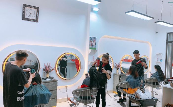 Học Viện Tóc Dũng Trần - Hình ảnh 1