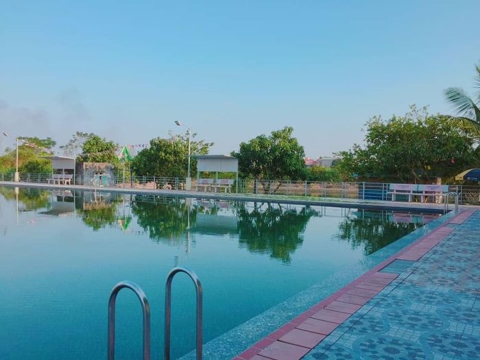 Hình ảnh Bể Bơi Sao Việt 1